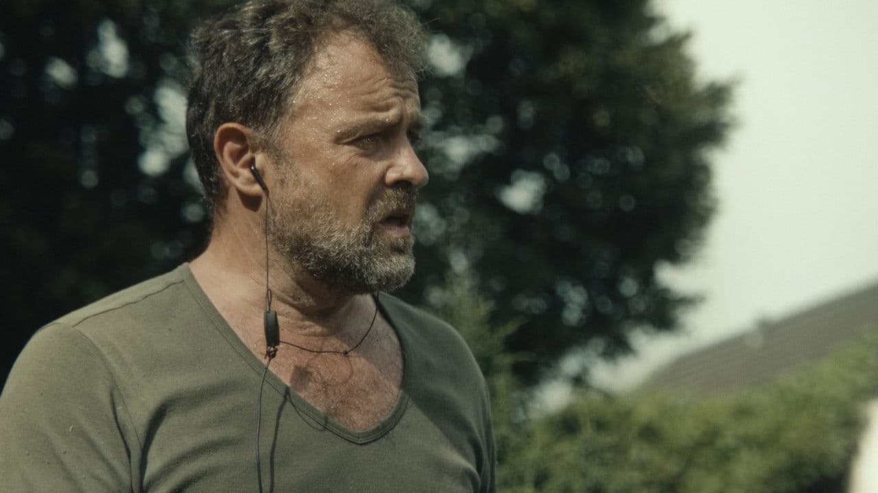 A Wave Standing Still